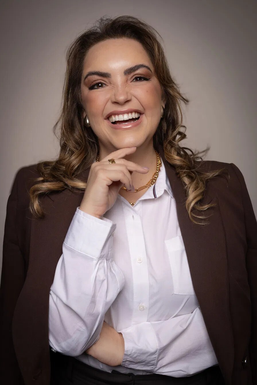 Duda Dornela, estrategista de marketing para clínicas e especialistas